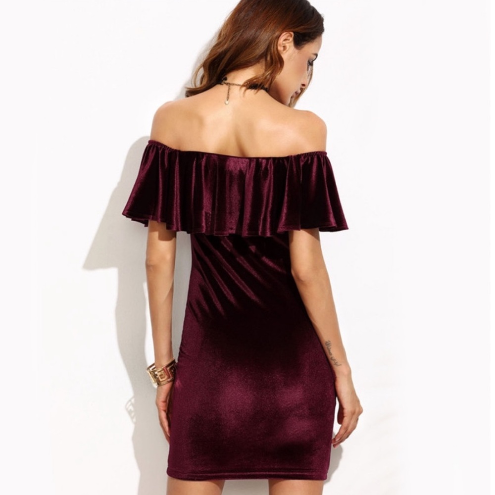 LAST ONE (Large)!!! Ruffle Off The Shoulders Velvet Dress - Picture 4 of 8